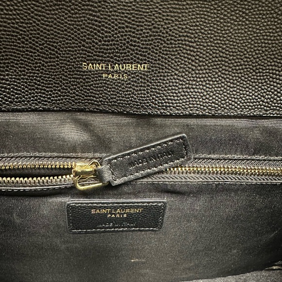 Envelope Large Quilted Leather Crossbody - Picture 15 of 15